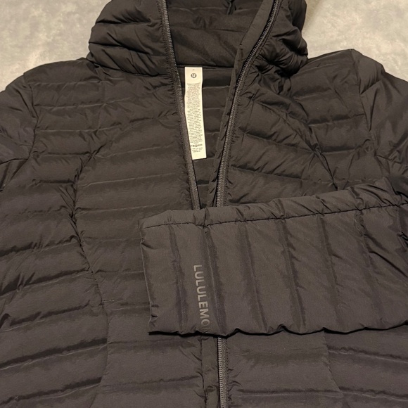 Lululemon Pack It Down Jacket - Picture 10 of 12